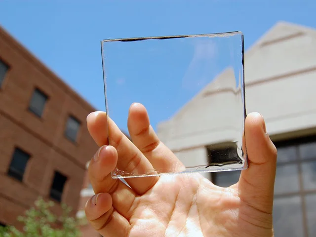 محققان ژاپنی سلول خورشیدی تقریبا نامرئی با شفافیت 79 درصد ساختند
