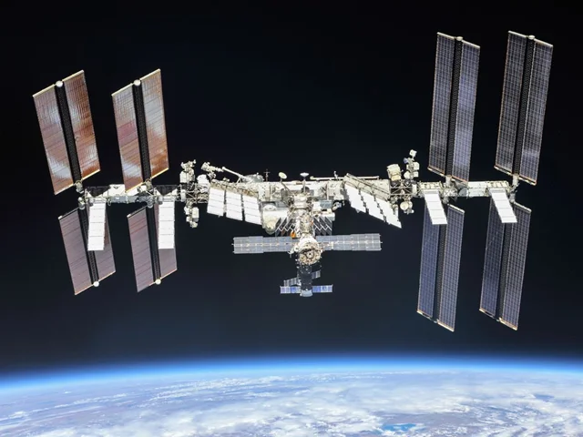 روسیه: همکاری‌مان با کشورها در ISS را متوقف می‌کنیم، بلکه تحریم‌ها برداشته شوند