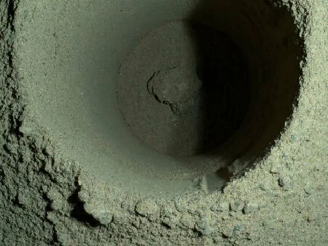 شکست اولین تجربه نمونه برداری در مریخ