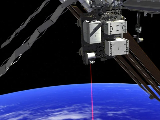 سونی برای برقراری ارتباط بین ماهواره‌های موجود در مدار، لیزرهای فضایی می‌سازد