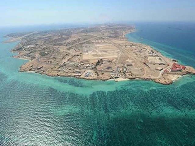 بررسی تغییرات خطوط ساحلی خلیج فارس با بهره‌گیری از تصاویر ماهواره‌ای