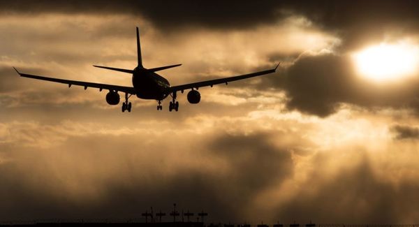 جت شخصی یا هواپیمای مسافری، کدام سرعت بیشتری دارد؟