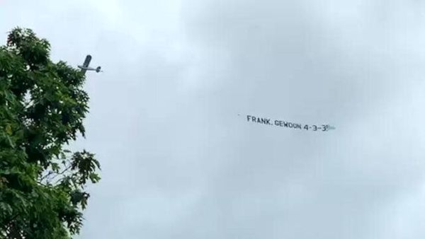 درخواست جالب از دی بوئر با هواپیما