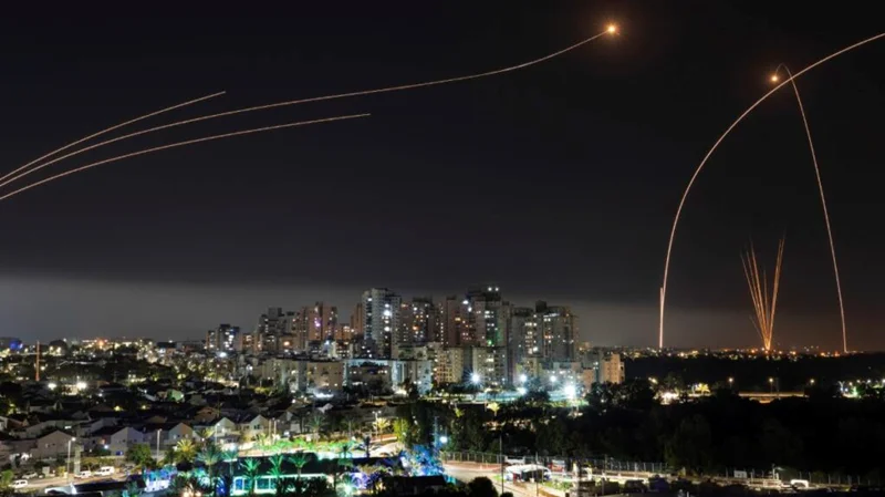 سیستم گنبد آهنین چگونه کار می کند؟